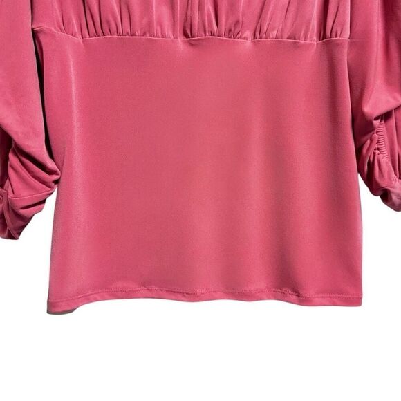 Torrid Berry Pink Studio Knit V-Neck Quarter Sleeve Shirred Top NWT - Picture 13 of 15